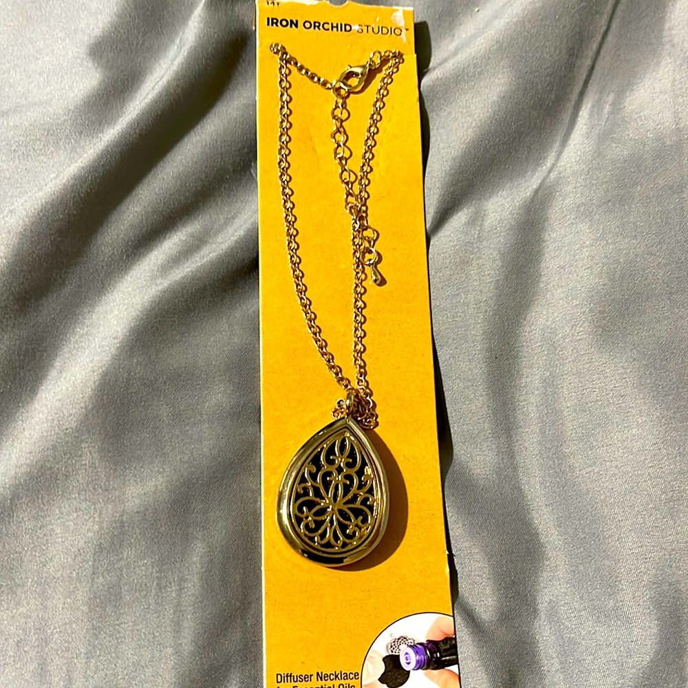 Essential oil diffuser necklace